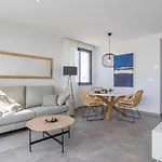Oliva Suites Apartment