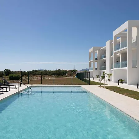 Oliva Suites *