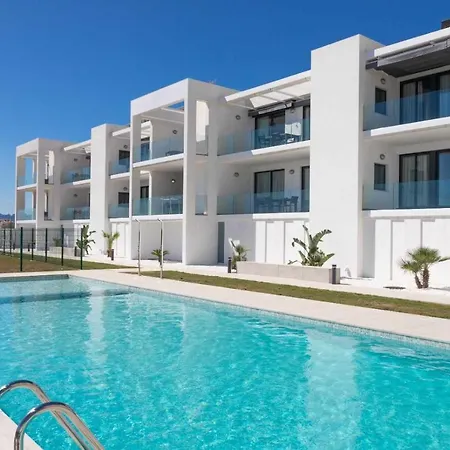 דירה Oliva Suites