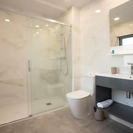 Oliva Suites אוליבה
