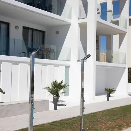 דירה Oliva Suites *