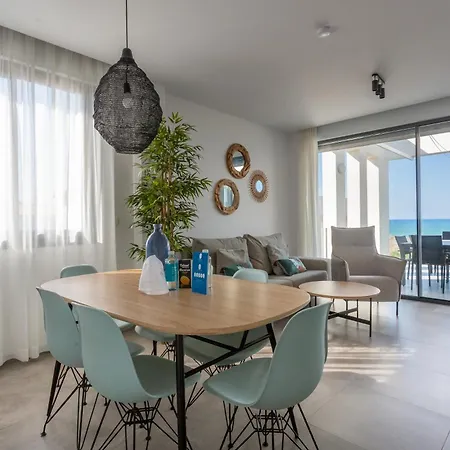 Oliva Suites * אוליבה