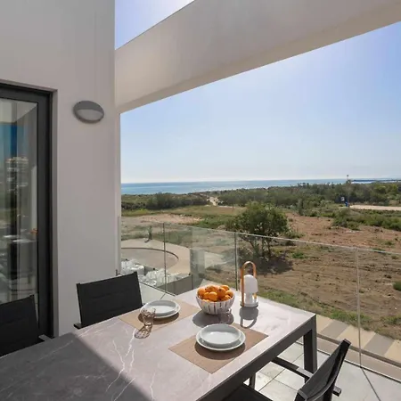 דירה Oliva Suites
