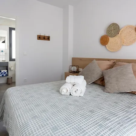 דירה Oliva Suites