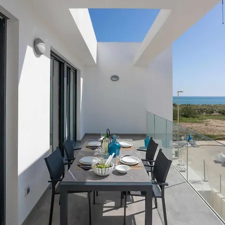 דירה Oliva Suites