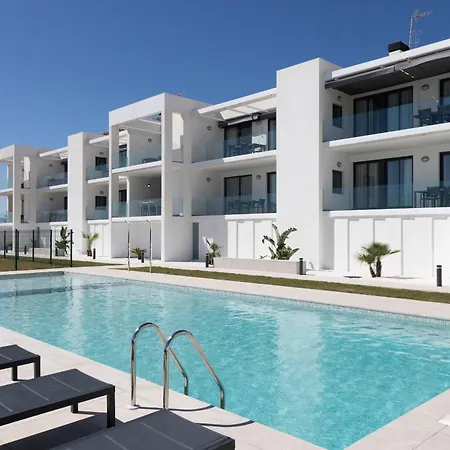 דירה Oliva Suites *