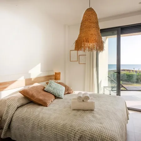 Oliva Suites דירה