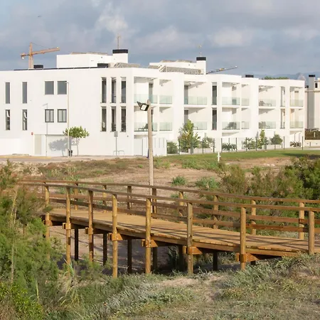Oliva Suites דירה